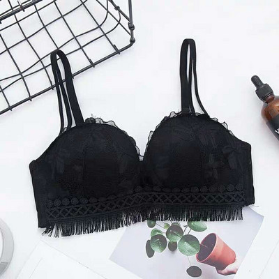 Dviejų dalių moteriškas nėriniuotas liemenėlė ir kelnaitės aukštu liemeniu