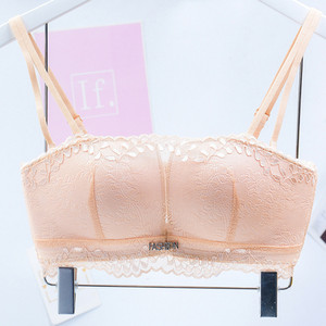 Intymus nėriniuotas apatinis trikotažas - liemenėlės ir bikinio komplektas