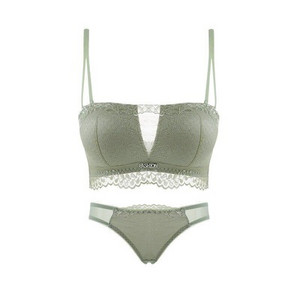 Intymus nėriniuotas apatinis trikotažas - liemenėlės ir bikinio komplektas