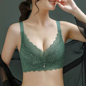 Intymūs moteriški apatiniai su nėriniais – liemenėlė arba komplektas