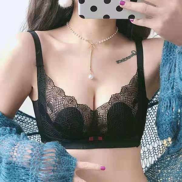 Intymūs moteriški apatiniai su nėriniais