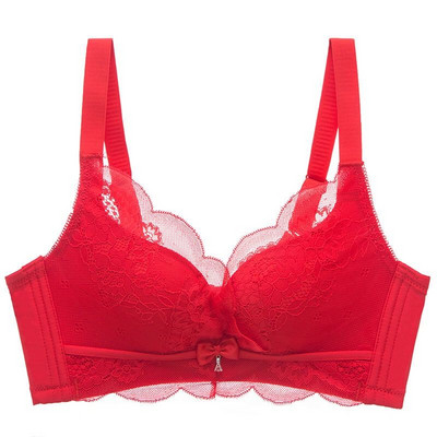 Moteriškas komplektas su siuvinėjimu - liemenėlė ir kelnaitės