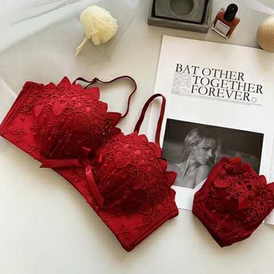 Naiste pitsist rinnahoidja või aluspükste komplekt