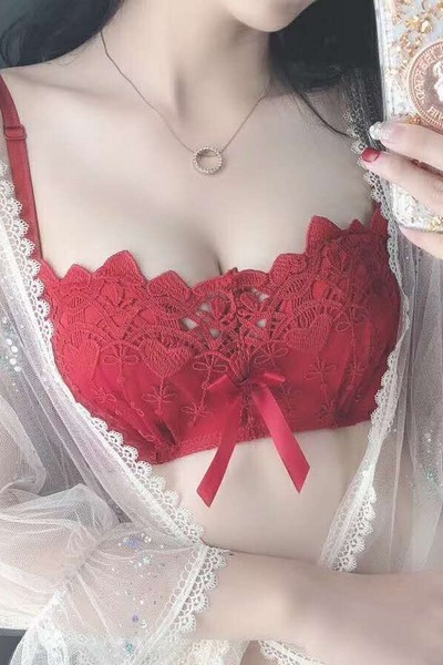 Naiste pitsist rinnahoidja või aluspükste komplekt