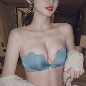 Naiste rinnahoidja esikinnituse ja rihmadega