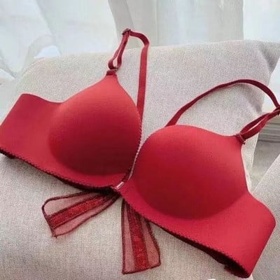 Naiste rinnahoidja esikinnituse ja polstriga