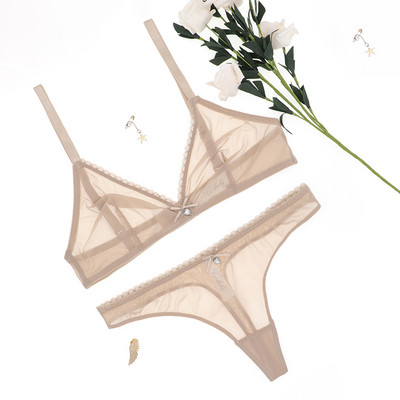 Naiste naistepesu rinnahoidja ja stringide komplekt võrguga