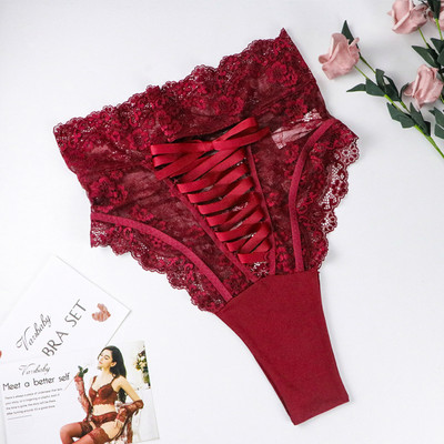 Intymios moteriškos apatinės kelnaitės su kaklaraiščiais ir nėriniais