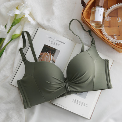 Moteriška liemenėlė su paminkštinimu ir liftingo efektu