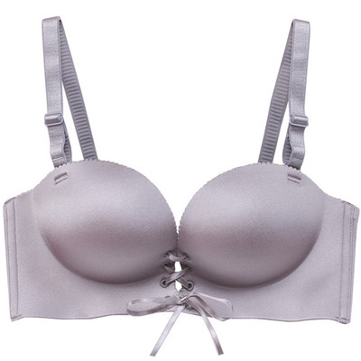 Intymus moteriškų besiūlių apatinių komplektas iš nėriniuotų liemenėlės ir kelnaičių