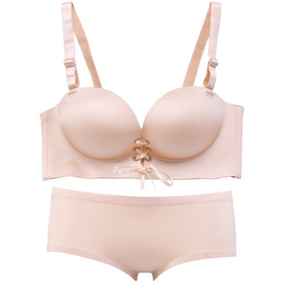 Intymus moteriškų besiūlių apatinių komplektas iš nėriniuotų liemenėlės ir kelnaičių