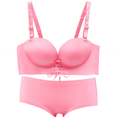 Intymus moteriškų besiūlių apatinių komplektas iš nėriniuotų liemenėlės ir kelnaičių