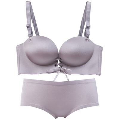 Intymus moteriškų besiūlių apatinių komplektas iš nėriniuotų liemenėlės ir kelnaičių