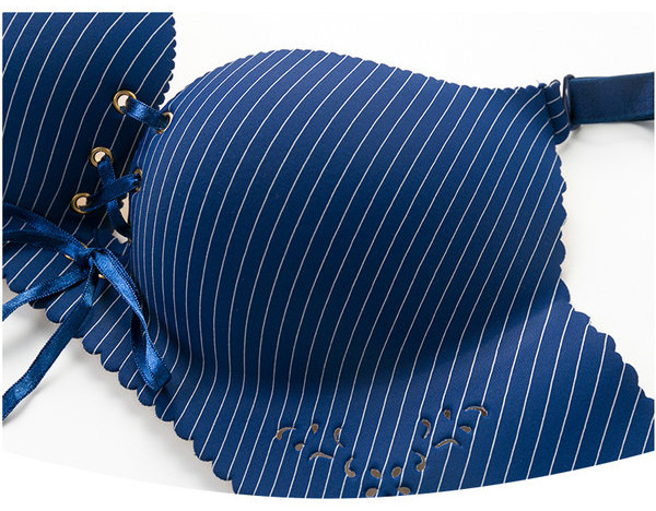 Sutien de dama cu sireturi si bretele