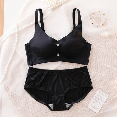 Naiste õmblusteta rinnahoidja