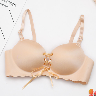 Naiste polsterdatud rinnahoidja ja paelad või bikiinikomplekt