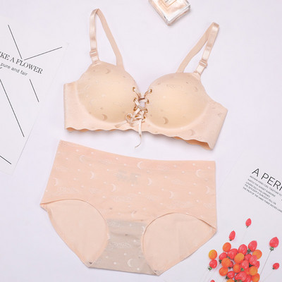 Naiste polsterdatud rinnahoidja ja paelad või bikiinikomplekt
