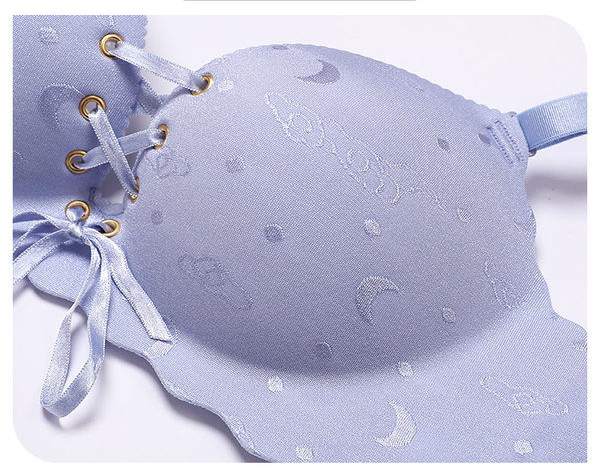 Naiste polsterdatud rinnahoidja ja paelad või bikiinikomplekt