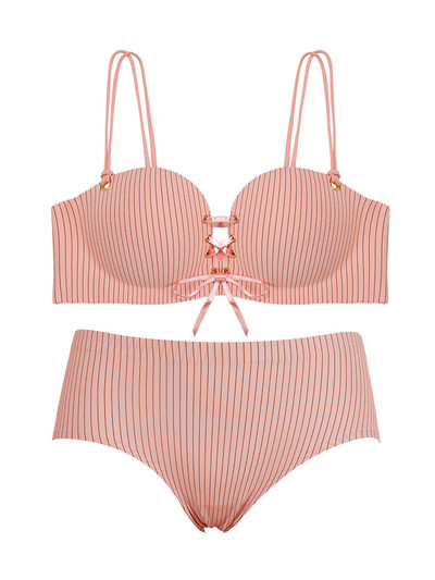 Paeltega intiimne naistepesu