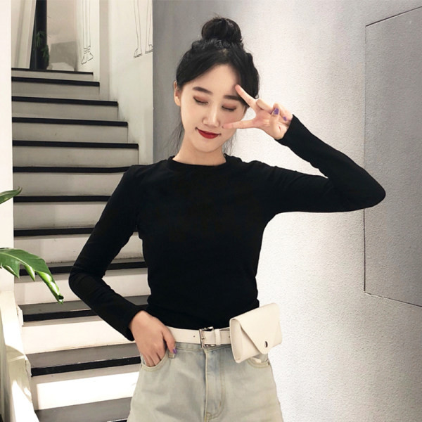 Palaidinė ilgomis rankovėmis ir ovalia iškirpte