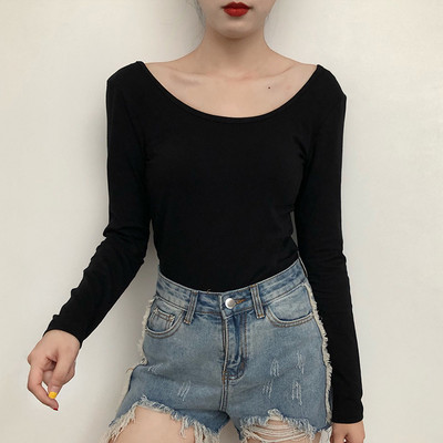 Moteriška pavasario-rudens palaidinė su ovalia iškirpte