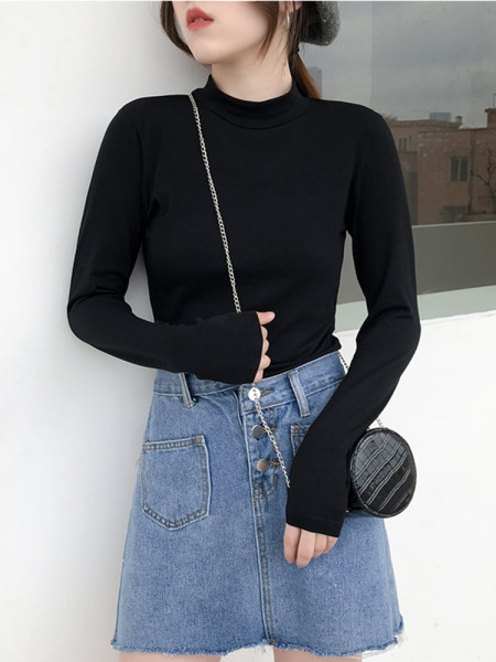 Naiste pluus puhas mudel pikkade varrukatega