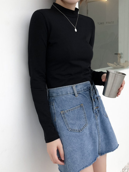 Naiste pluus puhas mudel pikkade varrukatega