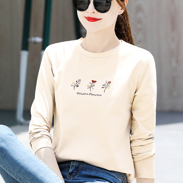 Naiste vabaaja tikanditega pikkade varrukatega pluus