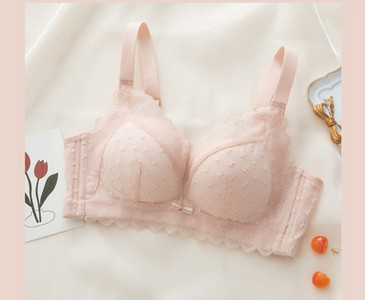 Naujo modelio moteriška liemenėlė su nėriniais ir reguliuojamais petnešėlėmis