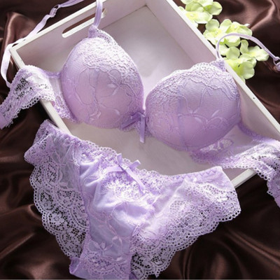 Set sutien sexy Push Up pentru femei Lenjerie intimă neagră și chiloți Set sutien confortabil și respirabil Lenjerie intima sexy bună din dantelă pentru femei