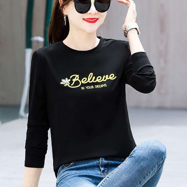 Moteriška laisvalaikio palaidinė su siuvinėjimais