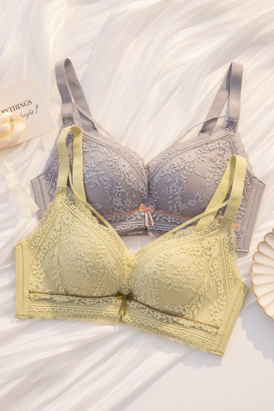 Naiste pitsiga rinnahoidja