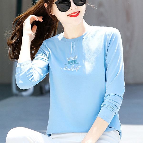 Bluza de dama model nou cu broderie si maneca lunga