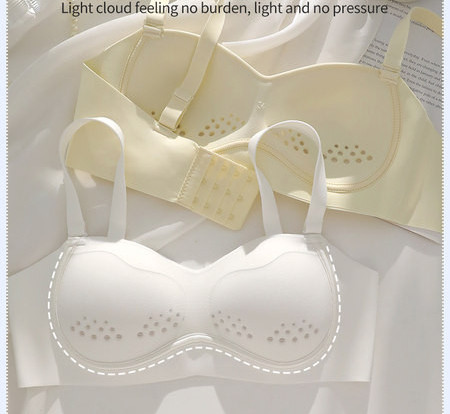 Moteriška liemenėlė iš kvėpuojančios medžiagos ir plačiomis petnešėlėmis