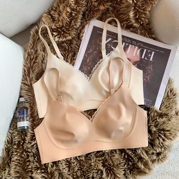 Dámska podprsenka s čipkou a nastaviteľnými ramienkami