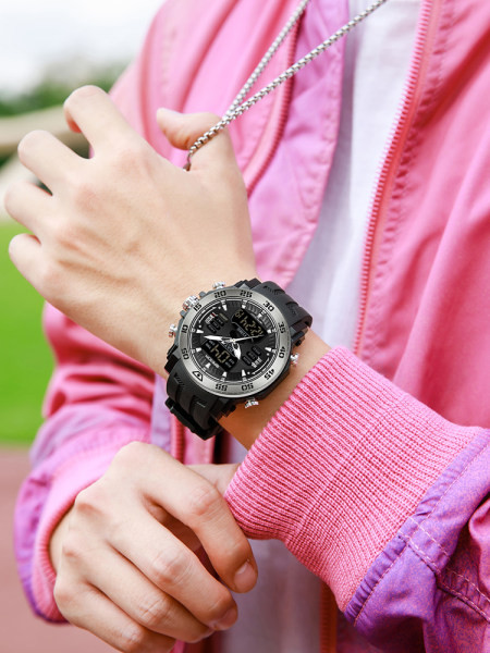 Ανδρικό αδιάβροχο ρολόι με λουράκι από καουτσούκ