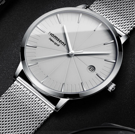 Vyriškas laisvalaikio laikrodis su metaline apyranke