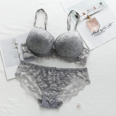 Japoniško stiliaus apatinio trikotažo rinkinys Patogus apatinis trikotažas nėriniai, ploni įsukami sriegiai Push Up liemenėlės grožio atgal Didelio dydžio moteriškų liemenėlių kelnaičių rinkinys