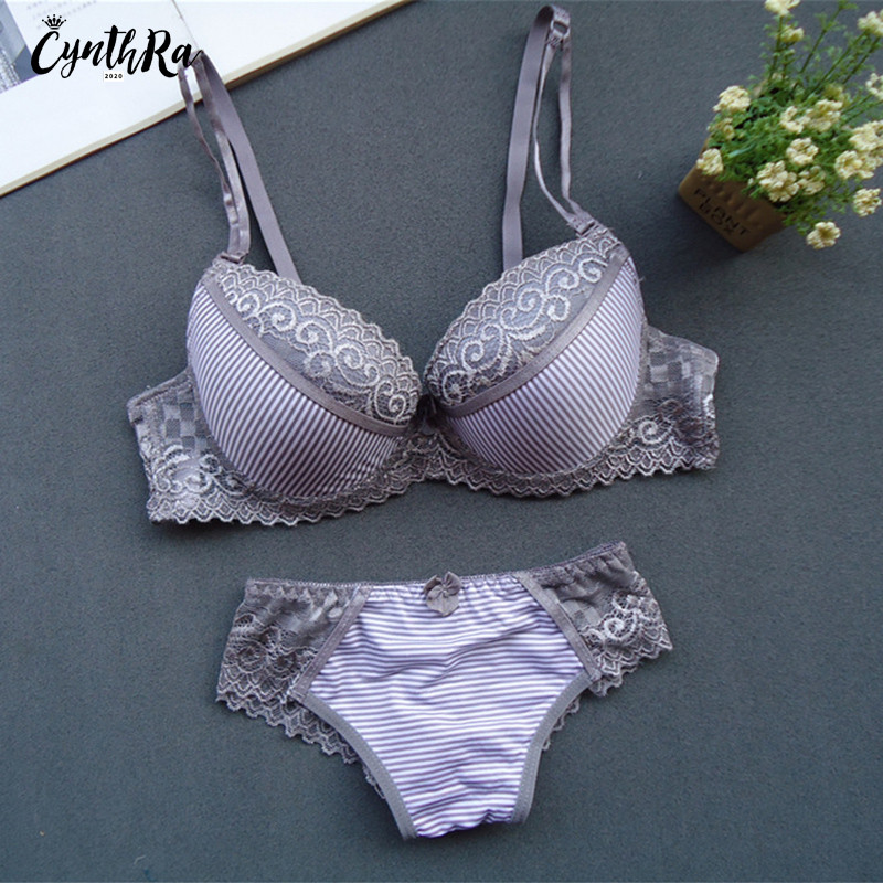 Apatinio apatinio trikotažo rinkiniai Seksualūs nėriniai Didelio dydžio reguliuojamas pečių dirželis Moteriška liemenėlė dryžuota kvėpuojanti plius apatiniai liemenėlių kelnaičių rinkinys