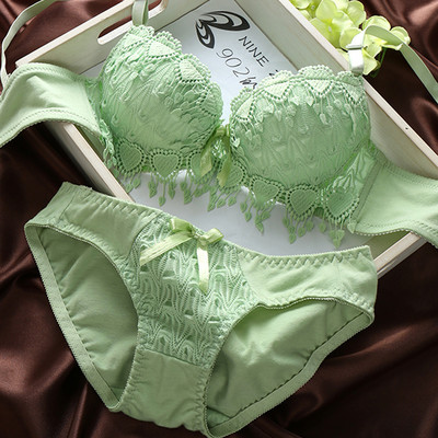 2021 m. naujas moteriškas gėlėtas nėriniuotas apatinio trikotažo rinkinys Belaidis liemenėlės komplektas Moteriškas apatinis trikotažas Tvirtas seksualus apatinis trikotažas Korsetas Push Up liemenėlės rinkinys