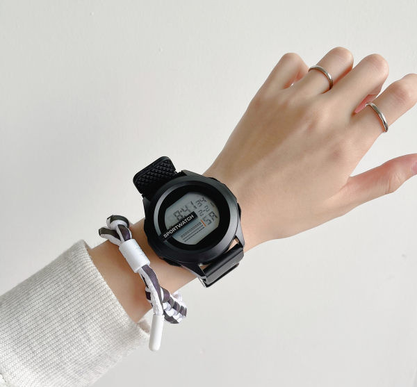 Vyriškas sportinis laikrodis su guminiu dirželiu ir žadintuvu