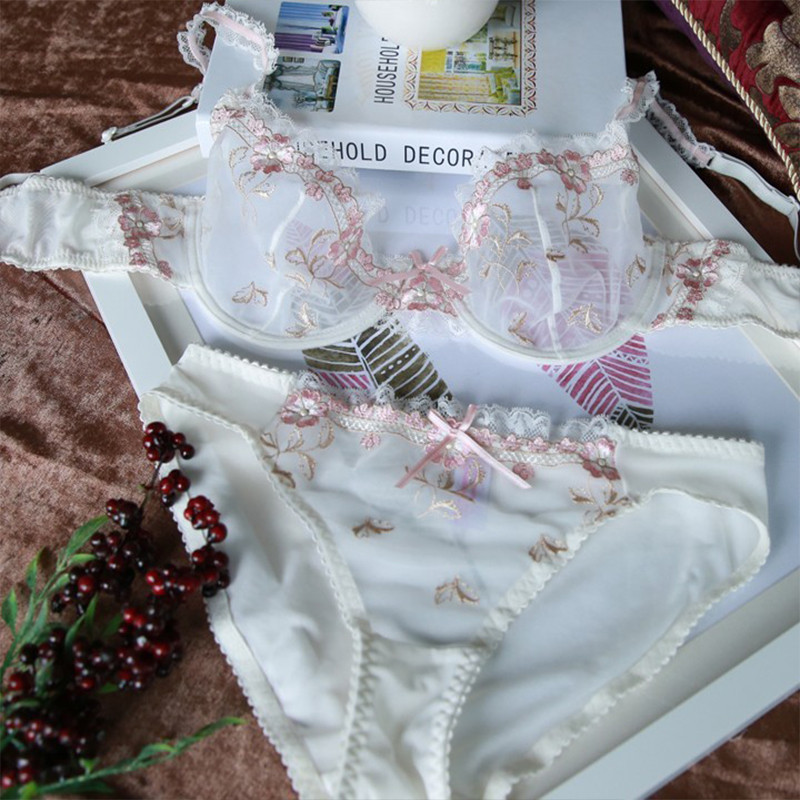 Exquisite hímzés Lotus Pink Ultra-vékony szexi nagy méretű fehérnemű női csipke átlátszó kényelmes melltartó