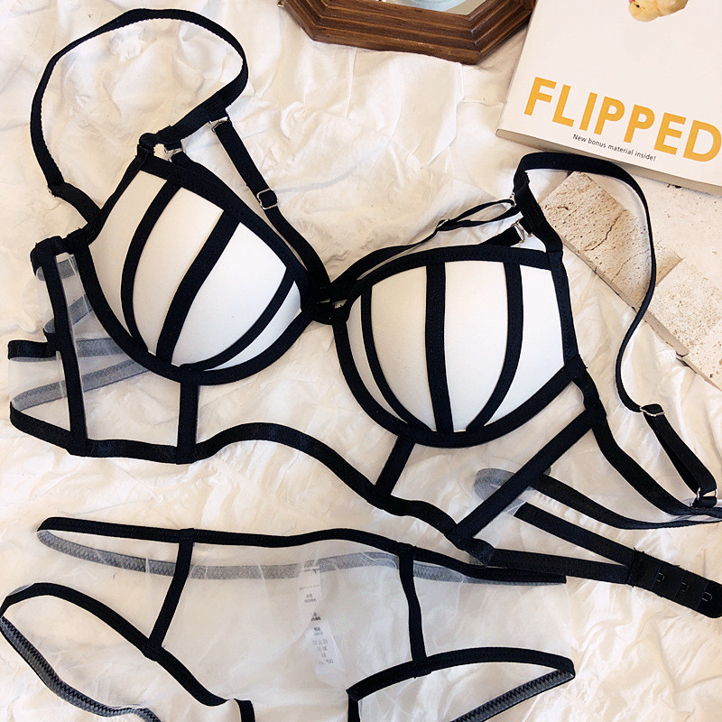 2022 ÚJ francia szexi görögdinnye csésze divatos női melltartó készletek vastag push up fiatal hölgyek alsóneműk öltönyök oldalsó fehérnemű