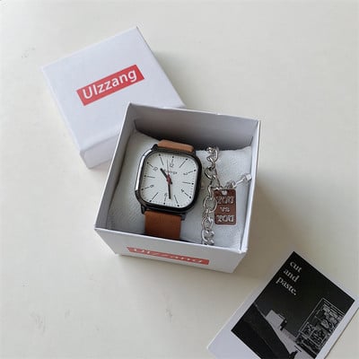 Retro stílusú férfi karóra négyzet alakú számlappal