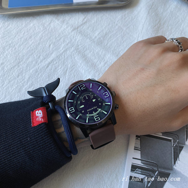 Vyriškas retro laikrodis su silikonine apyranke