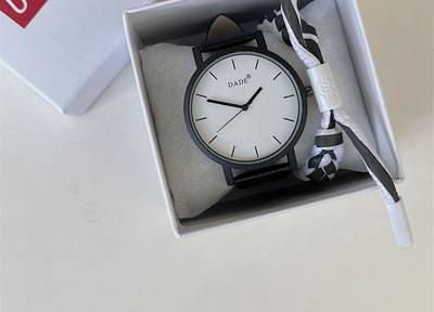 Vyriškas laisvalaikio laikrodis pagamintas iš eko odos