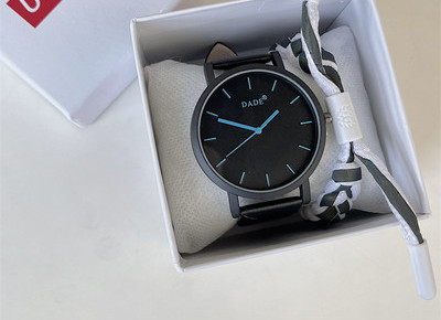 Vyriškas laisvalaikio laikrodis pagamintas iš eko odos