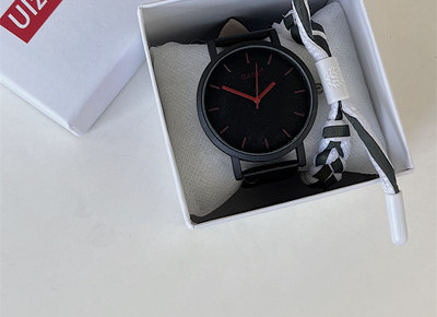 Vyriškas laisvalaikio laikrodis pagamintas iš eko odos