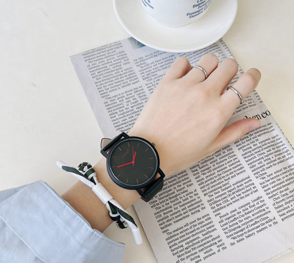 Vyriškas laisvalaikio laikrodis pagamintas iš eko odos