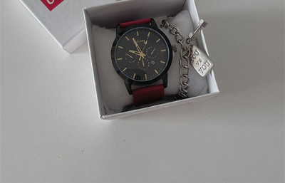 Vyriškas laisvalaikio laikrodis iš eko odos su metaliniu elementu